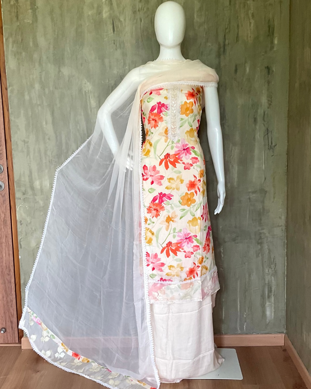 Floral Muslin Silk Designer Unstitched Salwar - Off White