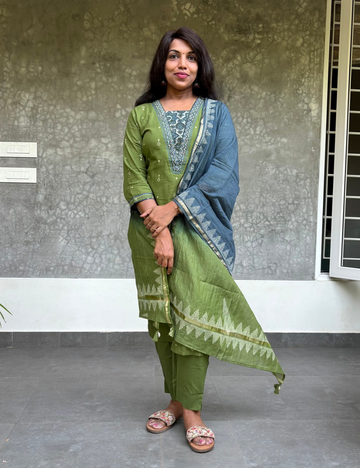 Kalamkari patch worked Ikat soft cotton kurta set - Green