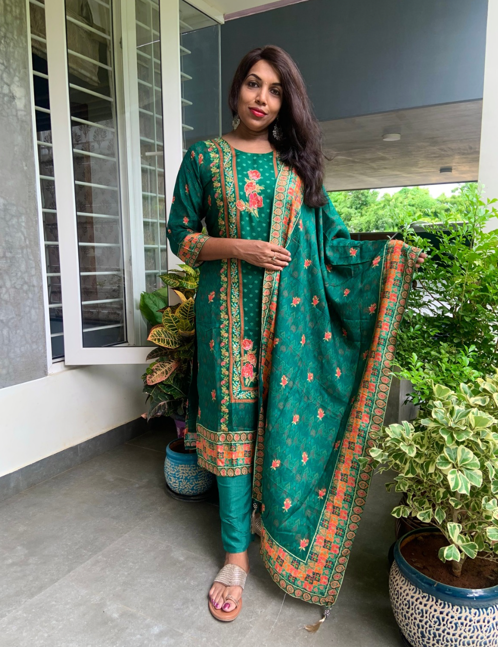 Muslin silk Floral Kurta set - Bottle green