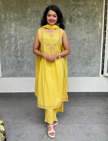 Floral Embroidered Cotton Kurta Set with Side Detailing - Yellow