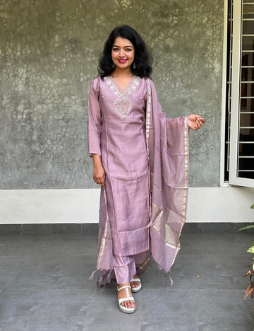 Roman Silk Embellished Designer Kurta Set with Mul Chanderi Dupatta - Lilac