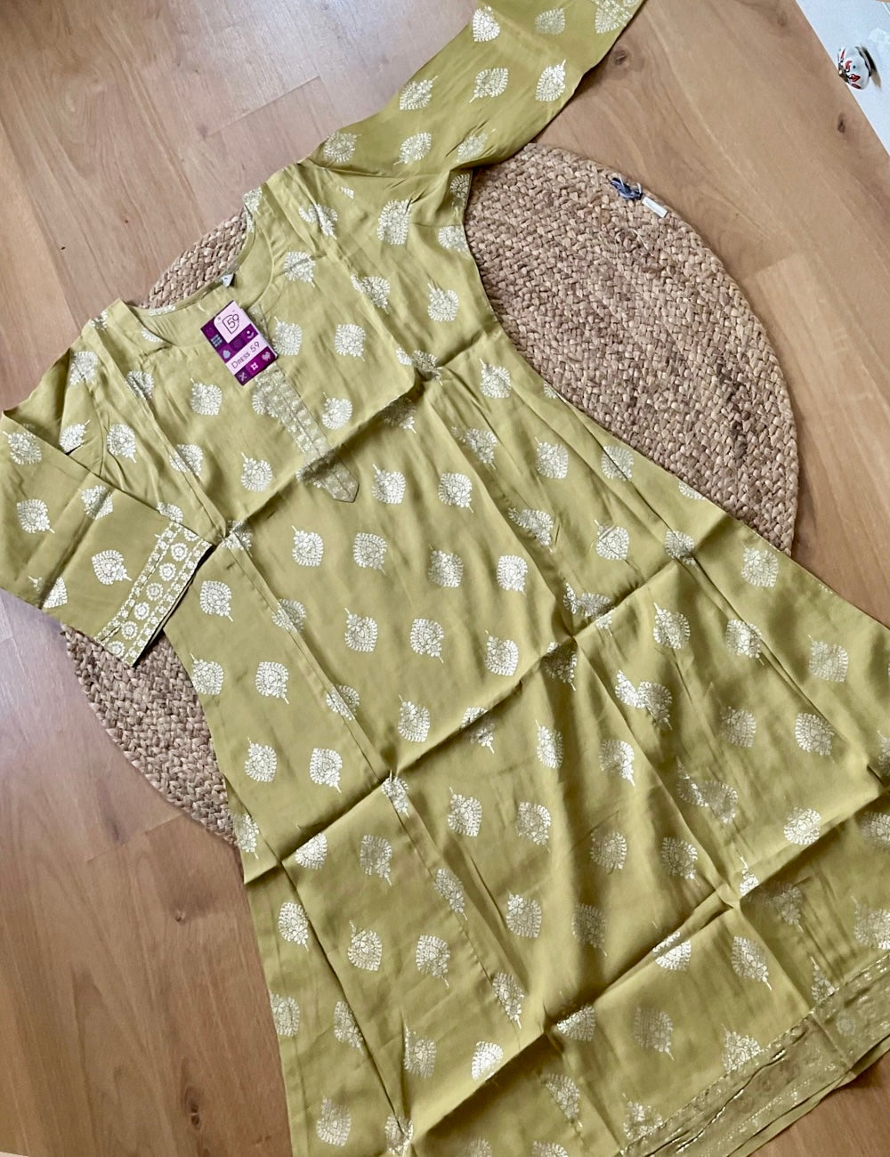 Gold Foil Printed Muslin Silk Straight Cut Kurta - Gold