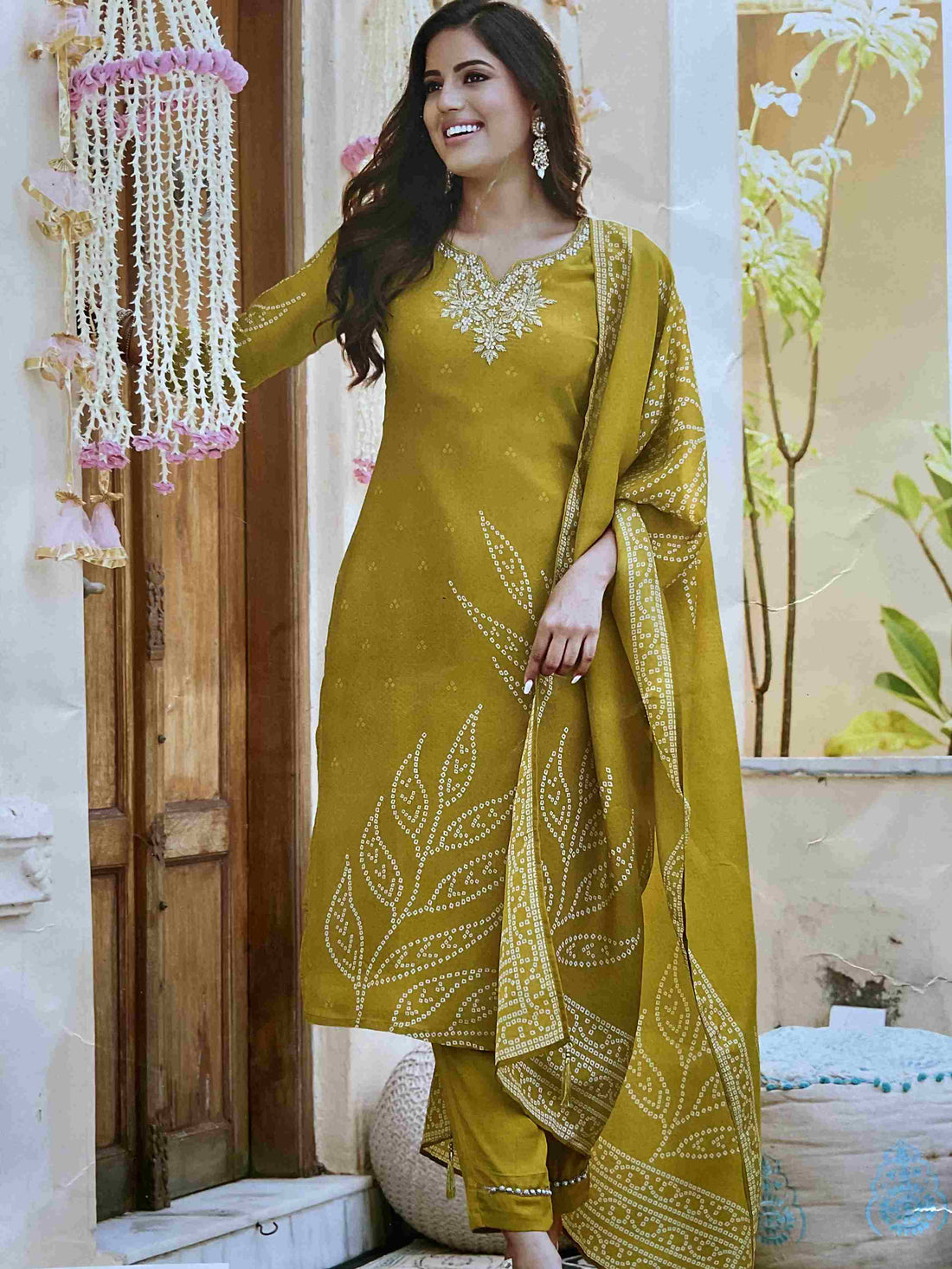 Bandhini Printed Shimmer Silk Semistitched Salwar