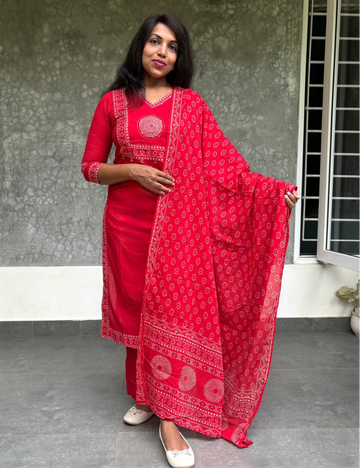 Bandhini Printed Cotton Kurta Set - Red