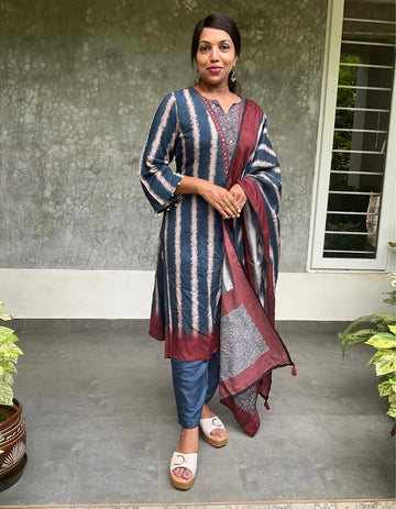 Muslin Silk Fishbone Cut Kurta Set - Denim Blue