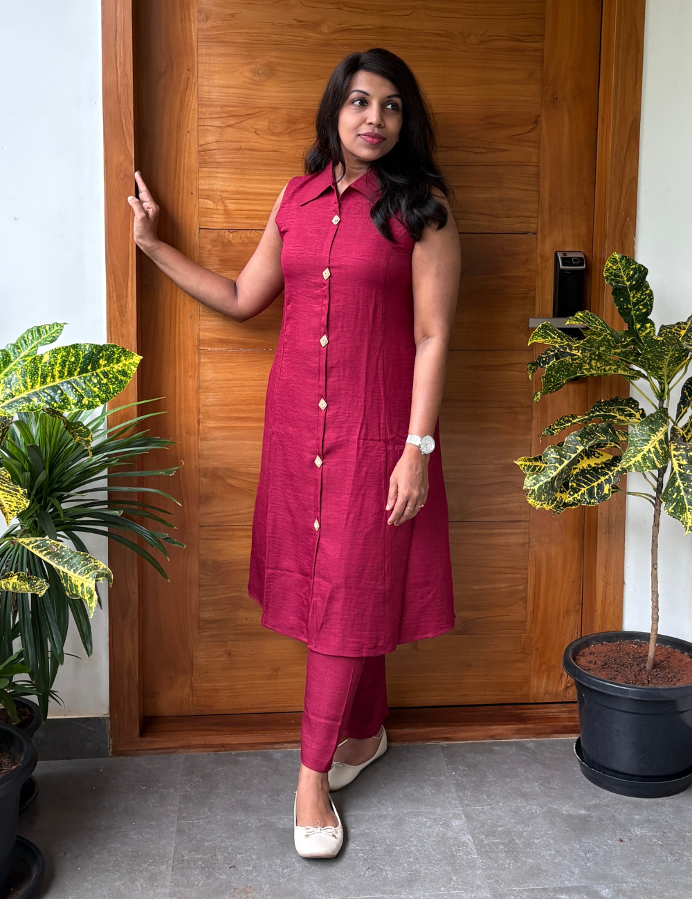 Soft Rayon Cotton Casual Kurta Set with Collared Neck - Maroon